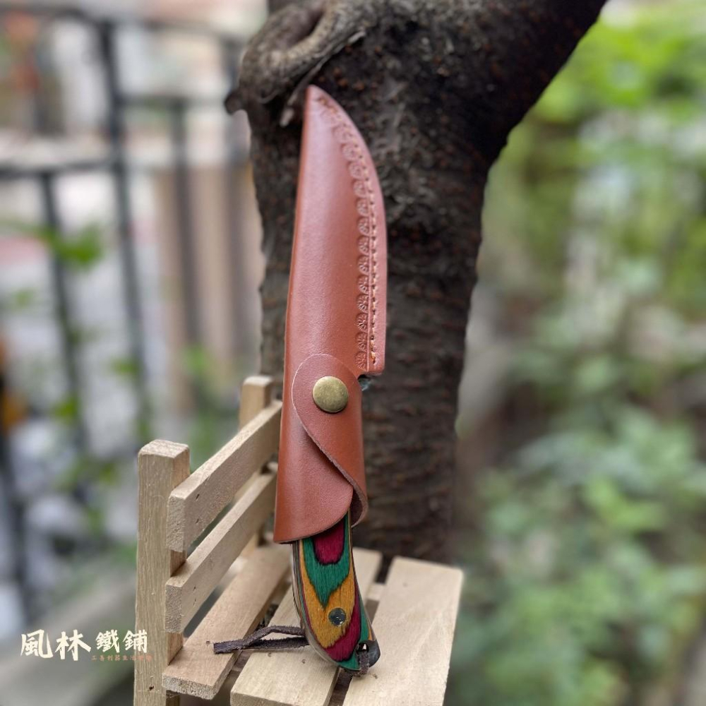 幻彩木柄露營手把肉刀水果刀 附精緻皮套 台灣現貨 高硬度鉬釩鋼亮面刀刃幻彩木柄家用戶外露營皆合用牛排刀手把肉刀水果刀-細節圖2