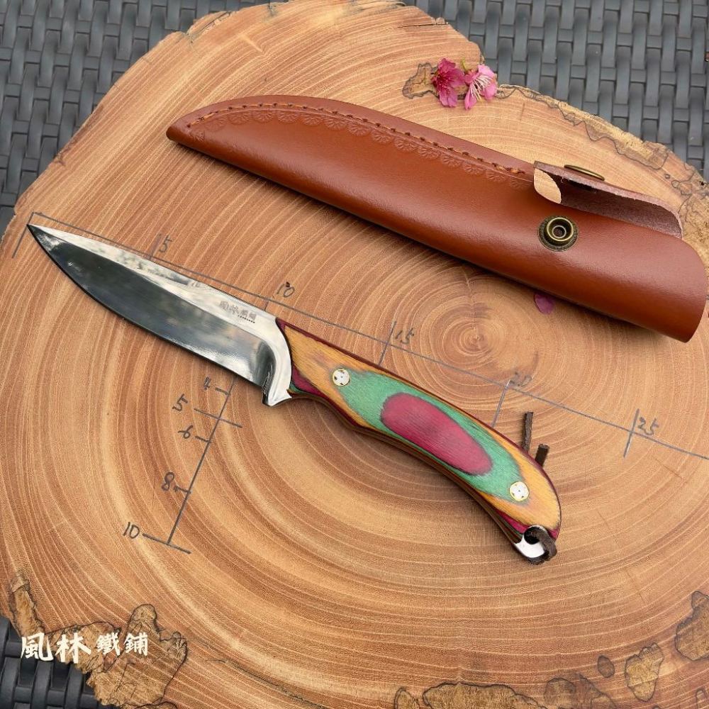 幻彩木柄露營手把肉刀水果刀 附精緻皮套 台灣現貨 高硬度鉬釩鋼亮面刀刃幻彩木柄家用戶外露營皆合用牛排刀手把肉刀水果刀-細節圖4