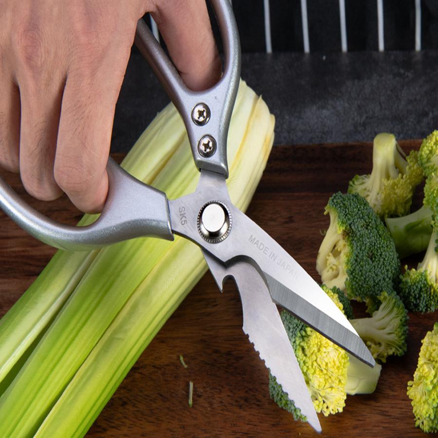 【多功能不鏽鋼廚房用剪刀】 (台灣現貨)日本款SK5多功能不鏽鋼剪刀 剪肉剪菜開瓶器刮魚鱗剪雞骨萬用剪刀居家必備廚房好幫-細節圖8