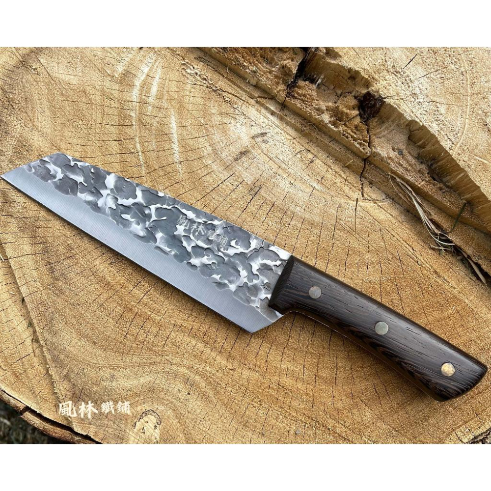 【鍛打錘紋萬用刀 系列三刀】有附皮套(台灣現貨)三德刀萬用刀系列有三刀 打孔切肉刀 彎背萬用刀 切付牛刀 利與美的好刀-細節圖3