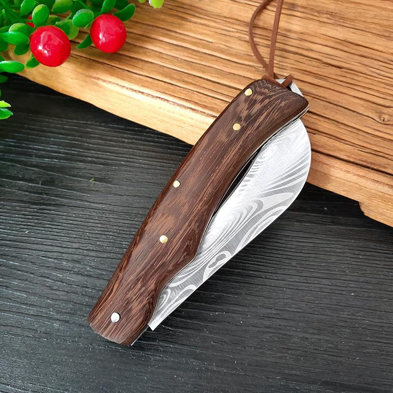 【大馬士革紋折疊香蕉彎刀】農友最愛雷射雕刻大馬士革紋折疊香蕉彎刀野營刀具方便攜帶割菜小鐮刀家用農用露營用香蕉刀水果刀-細節圖9