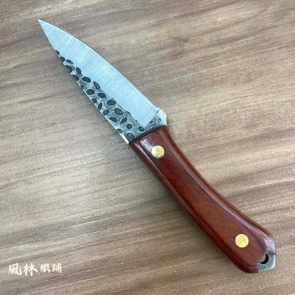 【鍛打錘紋萬用小刀】附皮套 (台灣現貨供應)手把肉刀 野外切肉刀 魚刀 多用刀 手扒肉烤肉分割剔骨刀 水果削皮小刀-細節圖5