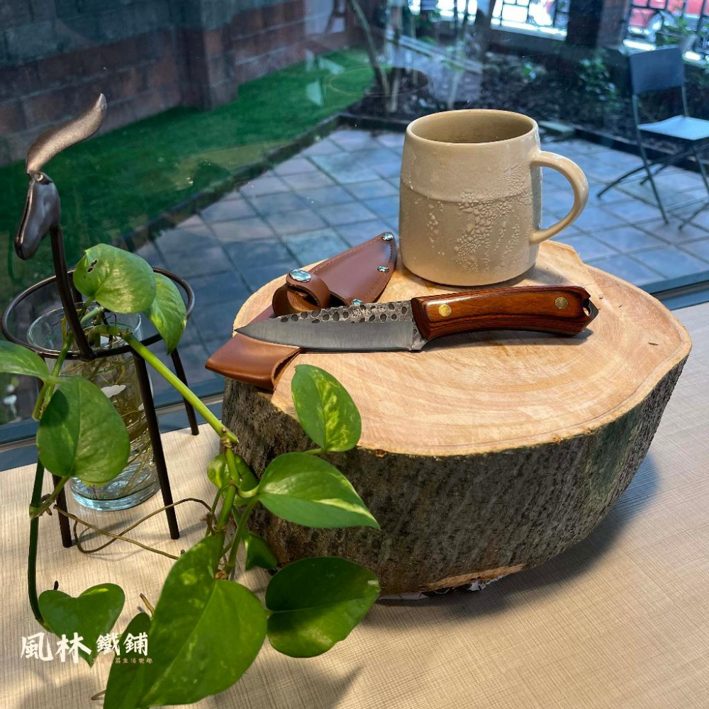 【鍛打錘紋萬用小刀】附皮套 (台灣現貨供應)手把肉刀 野外切肉刀 魚刀 多用刀 手扒肉烤肉分割剔骨刀 水果削皮小刀-細節圖8