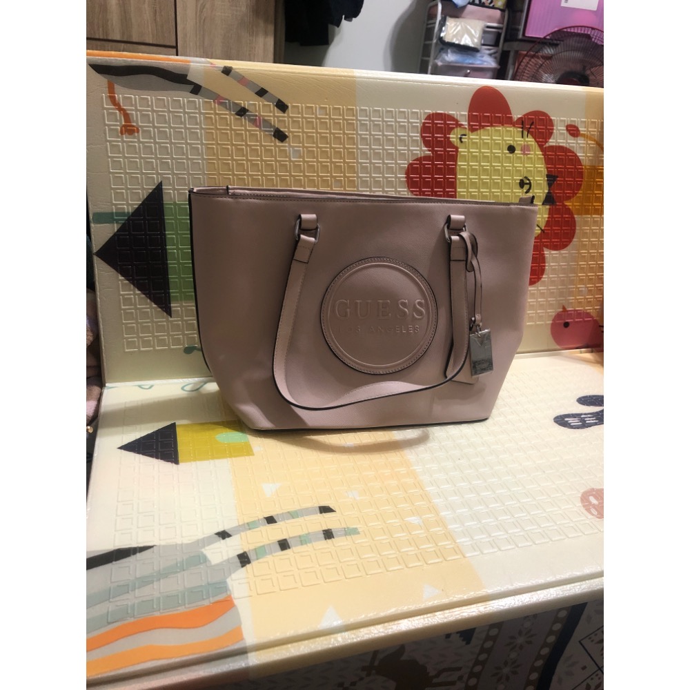 GUESS包包-細節圖2