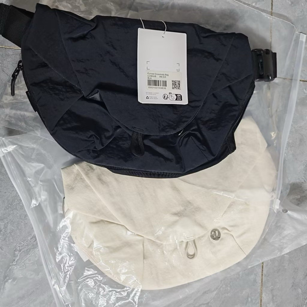 【代購現貨】Lululemon爆款運動休閒百搭肩背多功能斜跨月牙包 3L磁吸包 加拿大專櫃購入｜當日發貨-細節圖3