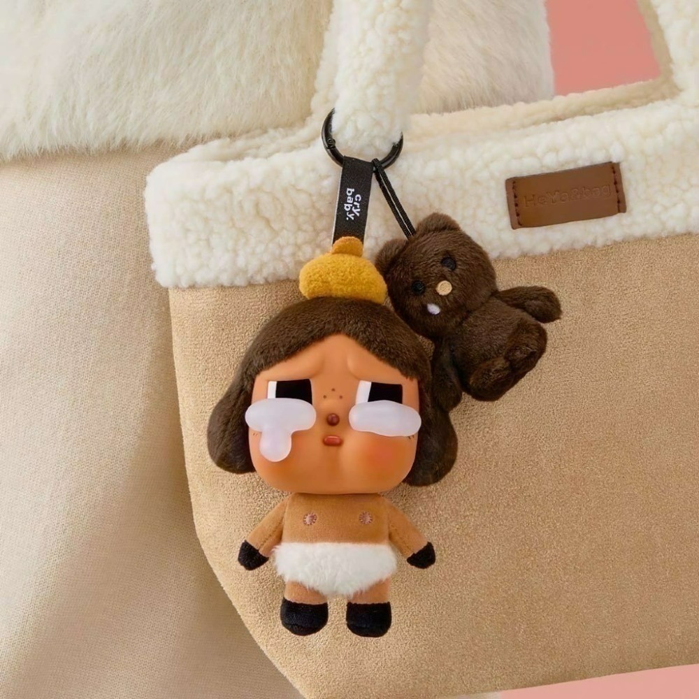 泡泡瑪特 Crybaby 哭娃 眼淚工廠 搪膠掛件 毛絨搪膠 盲盒 哭娃搪膠-細節圖5