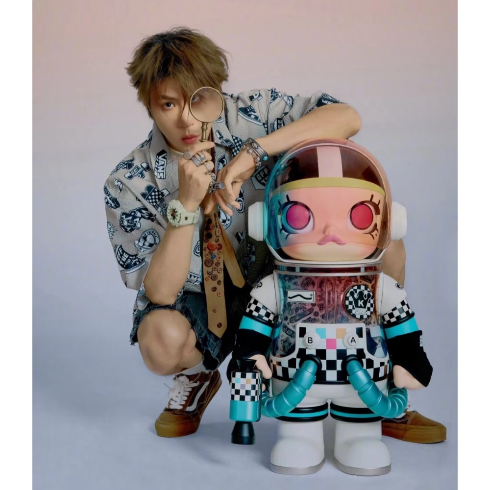 泡泡瑪特 MEGA SPACE MOLLY × VANS 400% 1000%-細節圖4