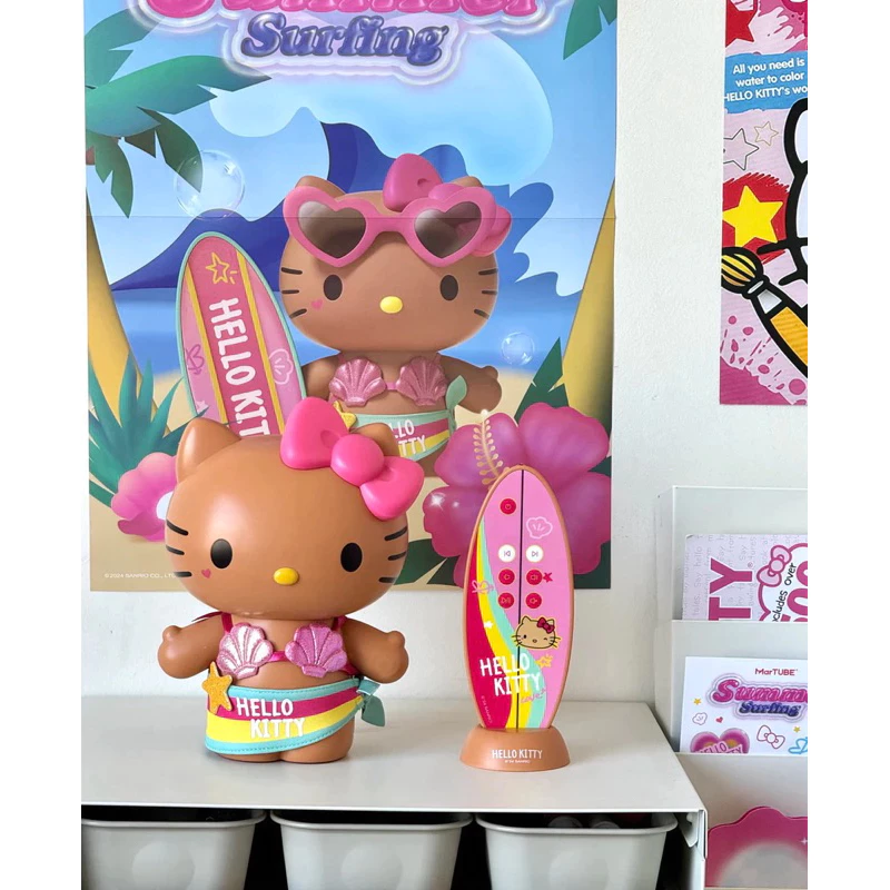 𝐥𝐮𝐜𝐤𝐲☘️預購 三麗鷗 黑皮Kitty 音響公仔 曬黑 Hello kitty 禮盒 禮物 海灘比基尼-細節圖6