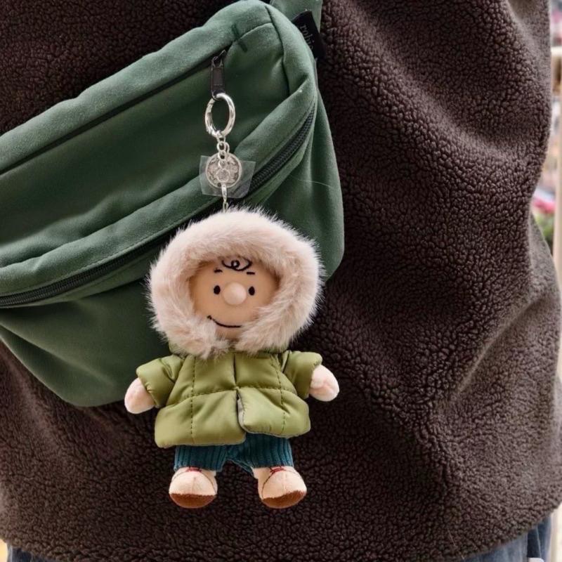 𝐥𝐮𝐜𝐤𝐲☘️ 山莫 花生漫畫 冬日絨裝系列 羽絨外套 歐拉夫 史努比 查理布朗 羽絨服 雪人 掛件-細節圖3