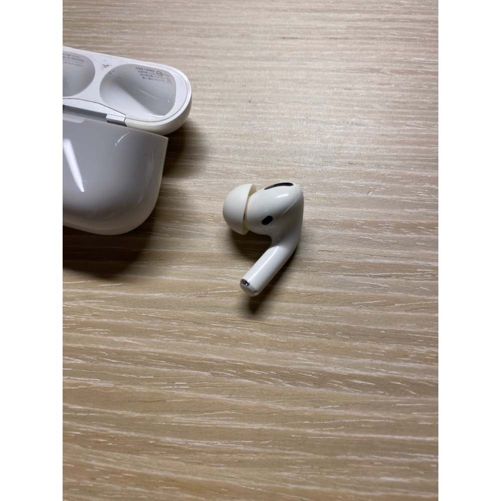 AirPods Pro 1代 剩下右耳及充電盒-細節圖3