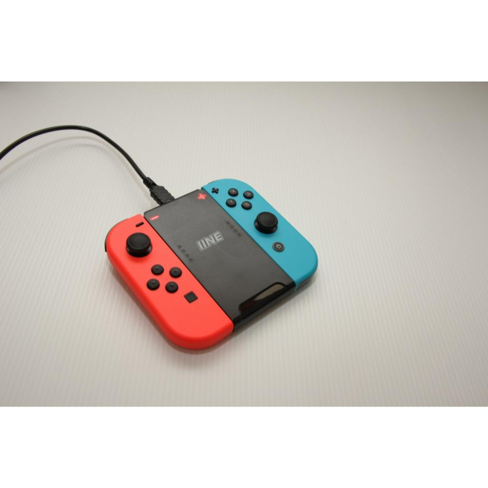 【八米蔚藍電玩】NS Switch 良值 充電握把 joycon擴充手把 JC手把-細節圖6