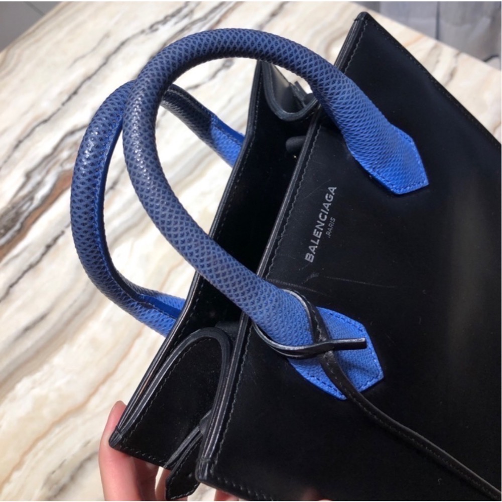 二手【Balenciaga】黑色皮革手提/斜背包-細節圖6