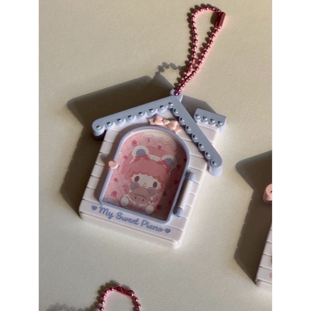 三麗鷗 2024彼安諾生日烘焙系列 盲盒 小屋子吊飾 彼安諾 美樂蒂 🌂🍰-細節圖3