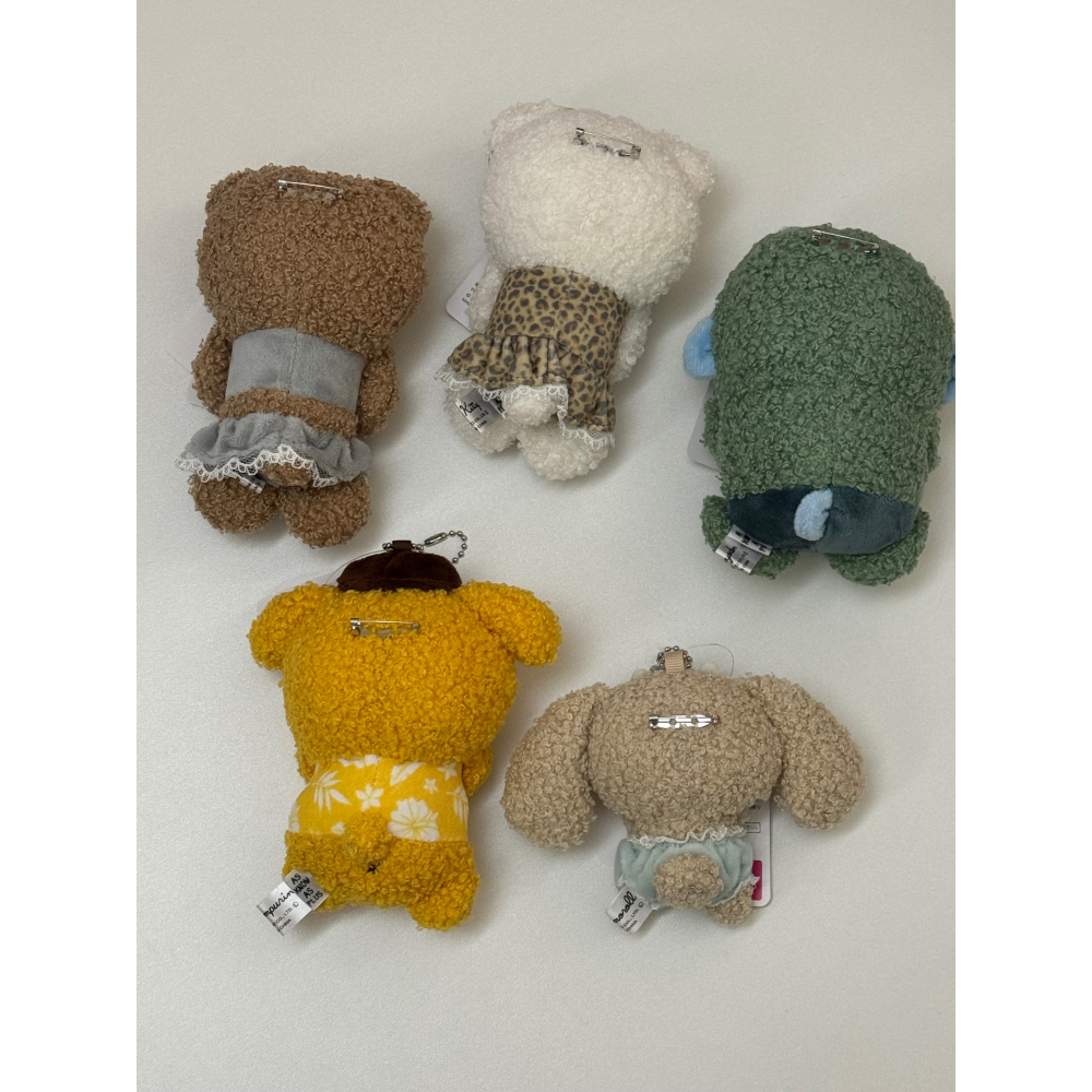 三麗鷗 AS KNOW AS plus聯名 Vacation系列 烤焦曬黑吊飾別針娃娃 ✉️🪶-細節圖2