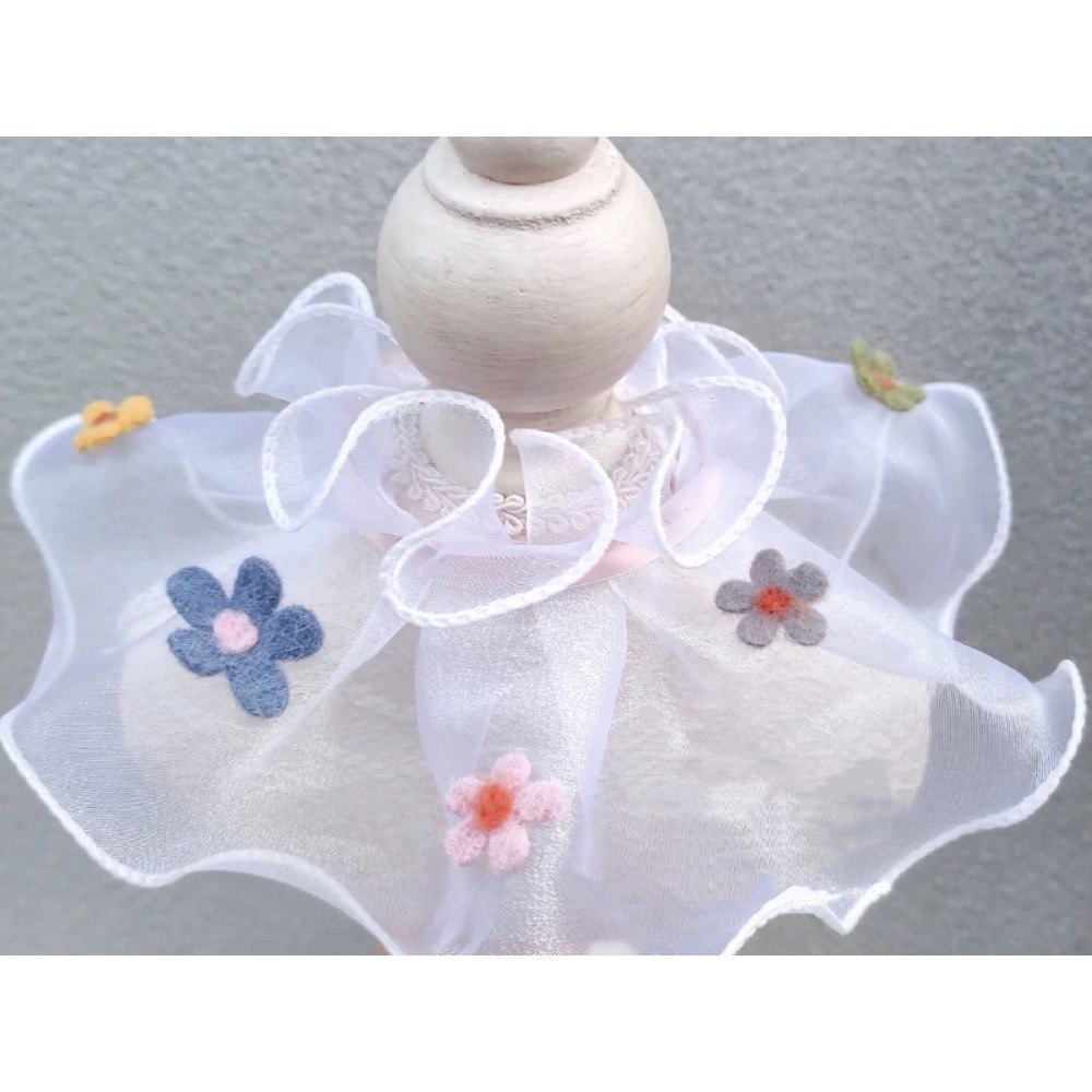 ♡【E08 預購】仙氣感刺繡花花蕾絲領巾 寵物領巾-細節圖2
