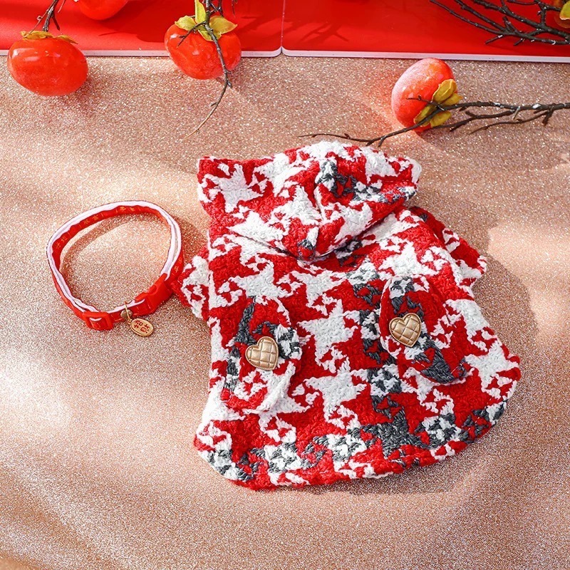 ♡【 J08 預購 】 大千鳥格愛心釦小口袋連帽喜氣寵物衣服-細節圖7