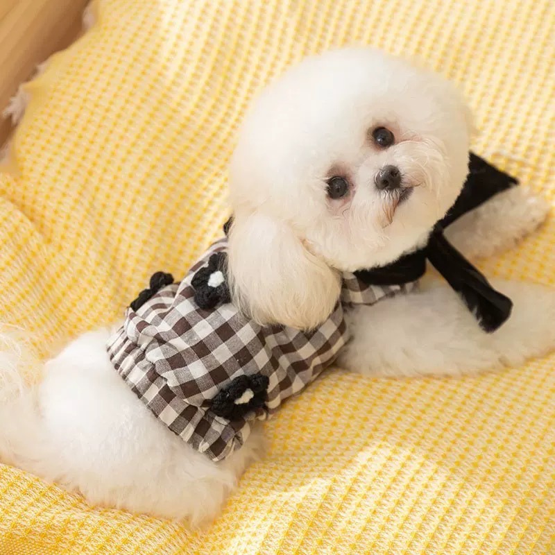 ♡【 H11 預購 】咖色格子底立體小花翻領鋪棉背心-細節圖3