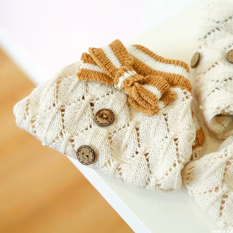 ♡【 H42 預購 】雙色蝴蝶結木釦菱格針織衣 聖誕款-細節圖3