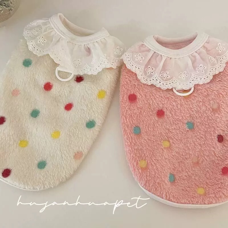 ♡【 K25 預購 】  多色彩色點點蕾絲領毛絨背心-細節圖6