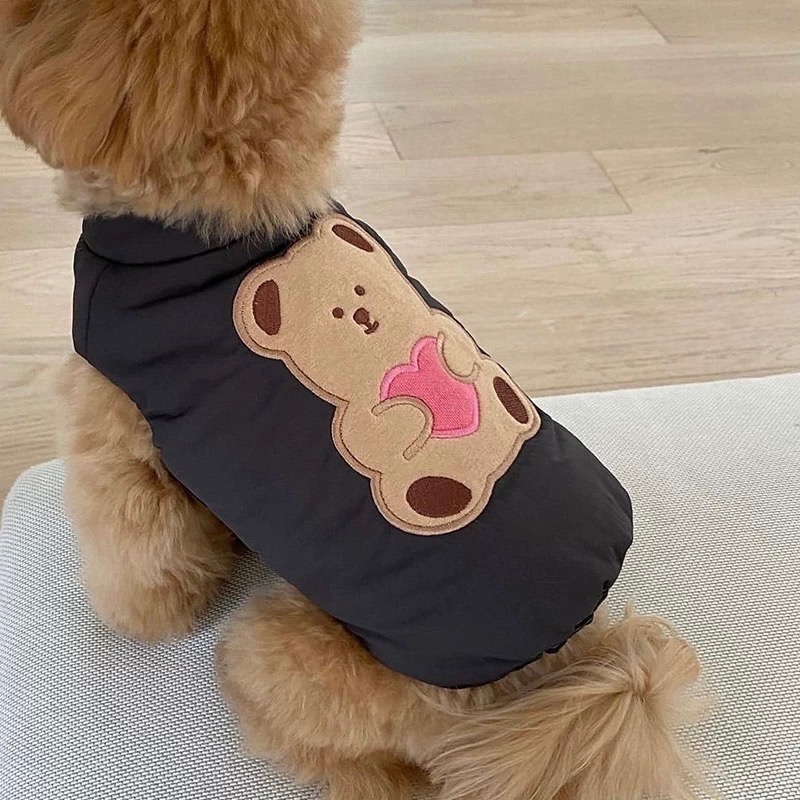 ♡【 K42 預購 】 愛心小熊防潑水面料保暖背心 法鬥友善款-細節圖2