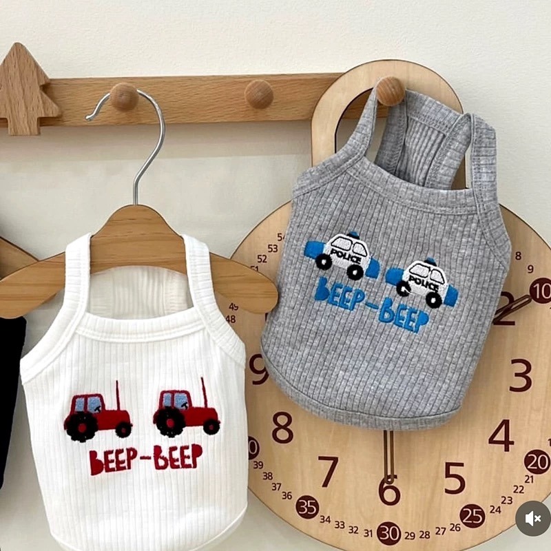 ♡【 L18 預購 】 刺繡小車車背心寵物衣-細節圖2