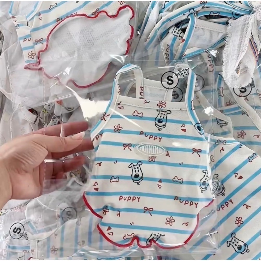 ♡【 L87 現貨+預購 】 紅藍配色小狗/麵包超人/史努比/Kitty印花涼涼衣涼感衣 彈力大-細節圖3