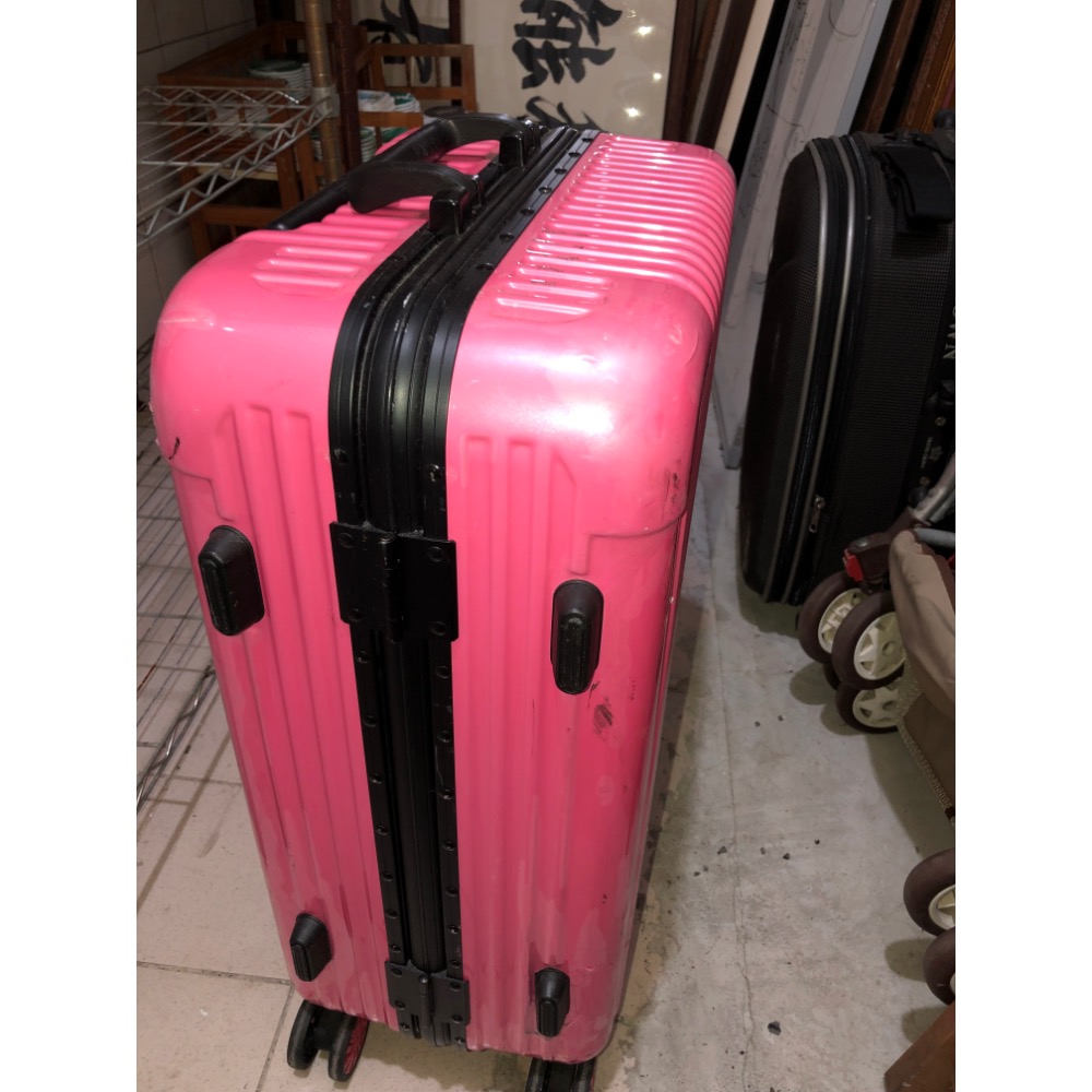 Centurion密碼鎖四輪行李箱-細節圖7