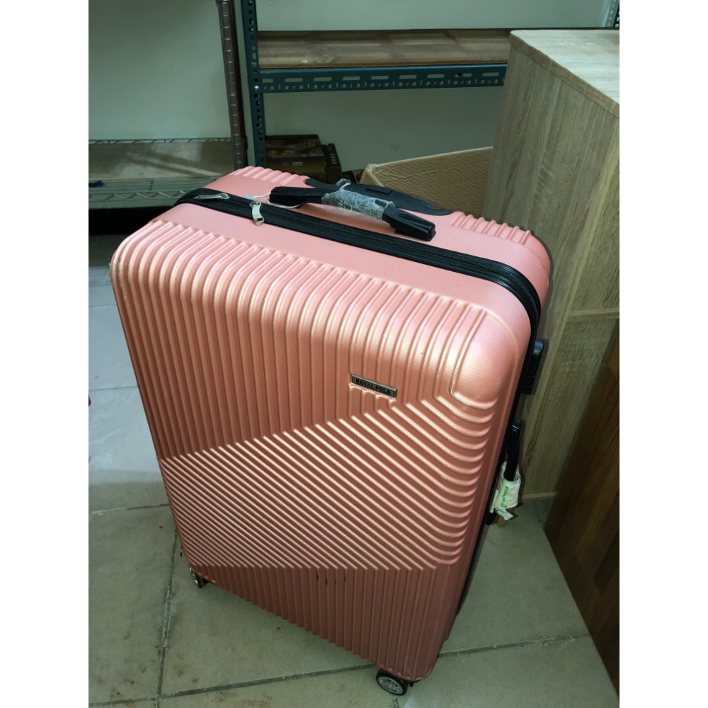 【大倉代領股東紀念品】Royal polo桃色大行李箱順暢 行李箱 80*50*30cm 正常使用痕跡唯獨內裏的布有裂-細節圖2