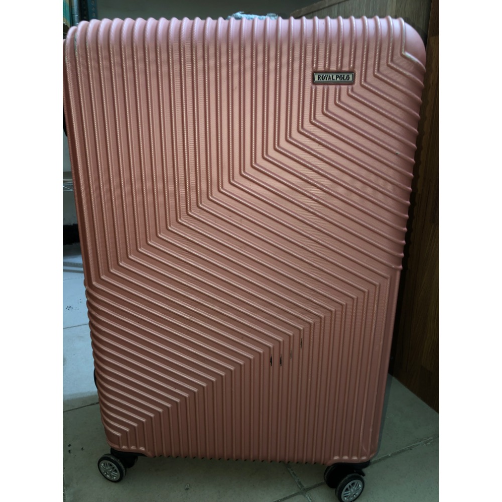 【大倉代領股東紀念品】Royal polo桃色大行李箱順暢 行李箱 80*50*30cm 正常使用痕跡唯獨內裏的布有裂-細節圖4