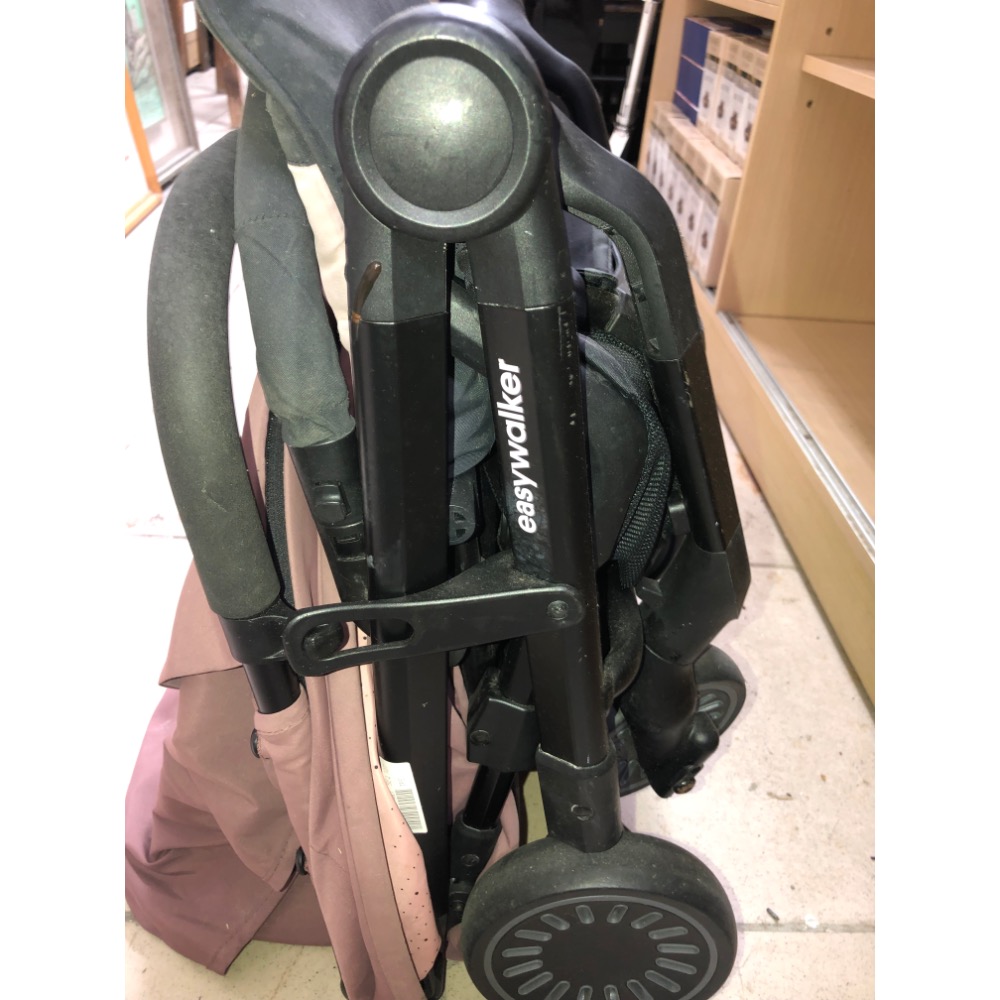 【大倉代領股東紀念品】easywalker 嬰兒車 寵物車 手推車 便宜售-細節圖3