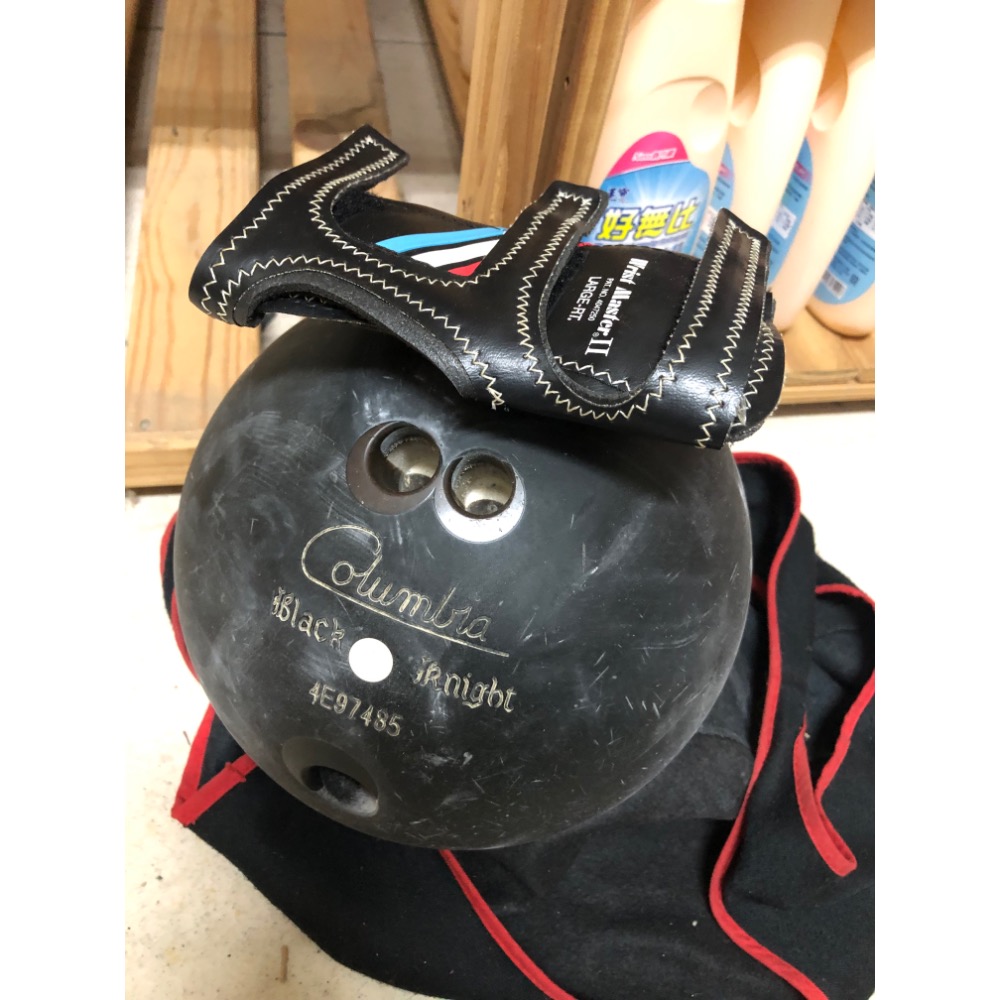 【大倉代領股東紀念品】Black TR night Columbia 黑色保齡球+高手專用手套+保齡球專用包-細節圖5