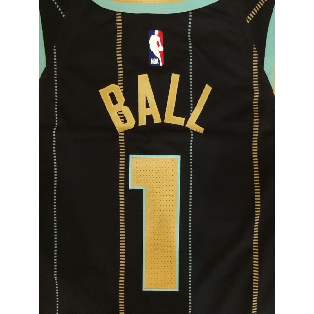 (全新現貨) Nike LaMelo Ball 夏洛特黃蜂 22/23 城市版 AU 球衣 (場館限定原生贊助標)-細節圖7