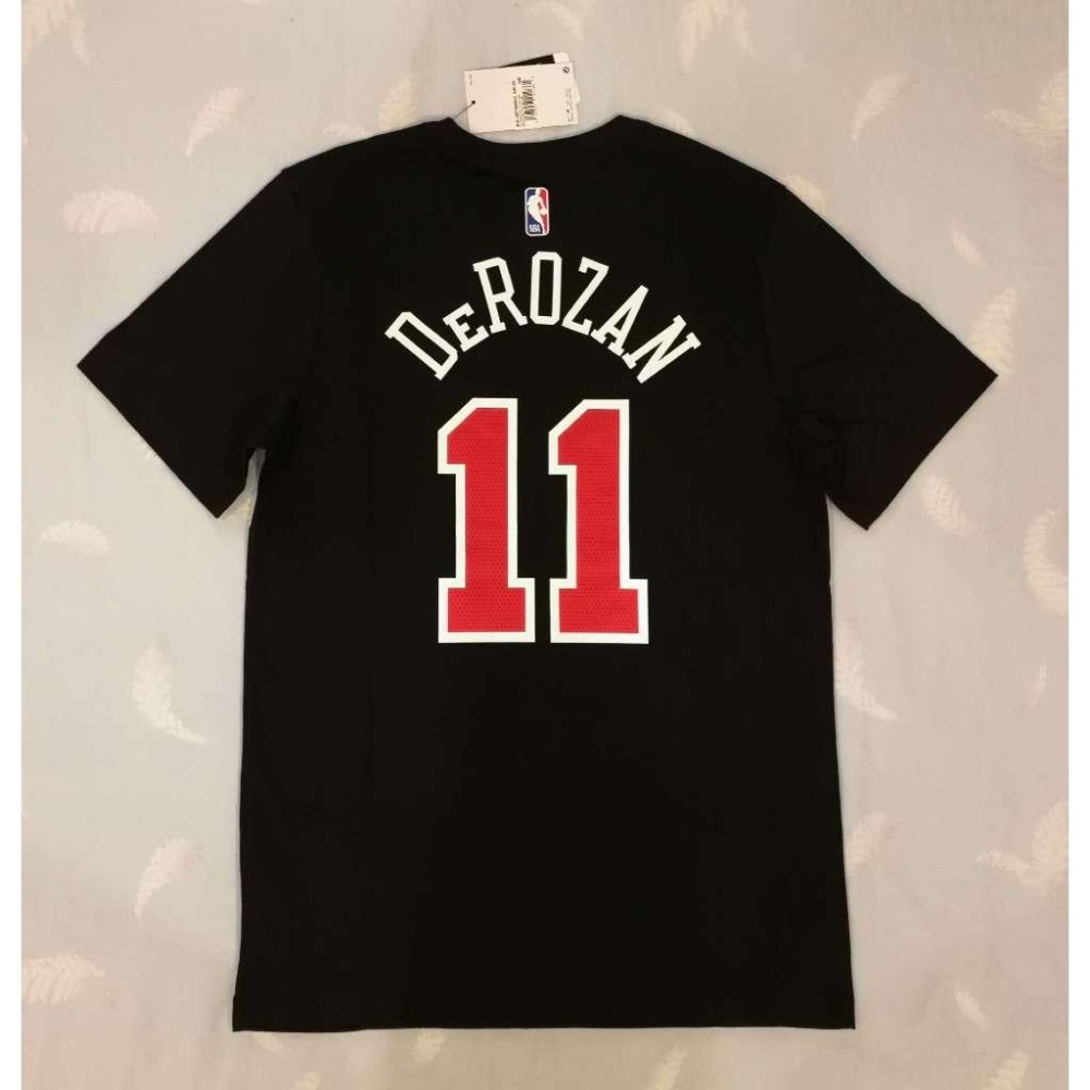 (全新現貨) Nike NBA 芝加哥公牛 DeMar DeRozan 23/24 城市版 背號短T (Sz. M)-細節圖2