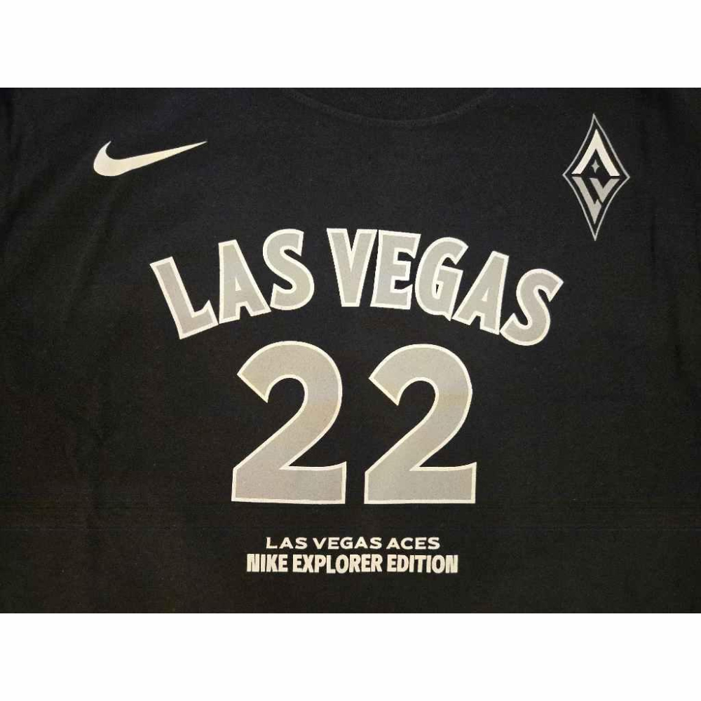 (全新現貨) Nike WNBA 拉斯維加斯王牌 A＇ja Wilson 2025 探險者版 背號短T (Sz. M)-細節圖5