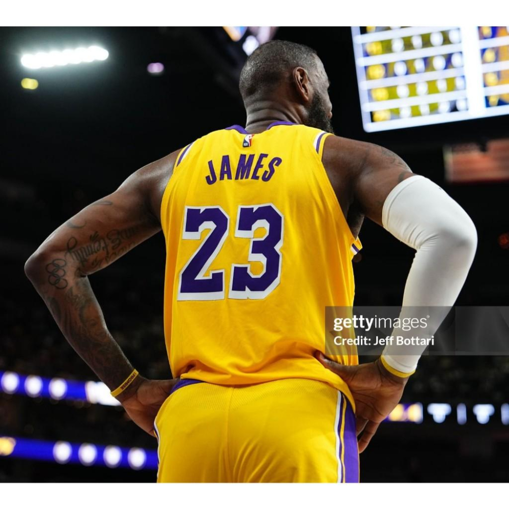 (新鮮現貨) Nike NBA 洛杉磯湖人 LeBron James 25/26 經典版 背號短T (Sz. M)-細節圖4