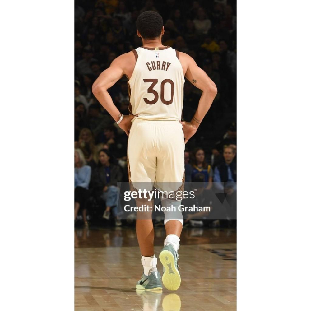 (全新現貨) Nike NBA 金州勇士 Stephen Curry 25/26 城市版 背號短T (Sz. M)-細節圖4