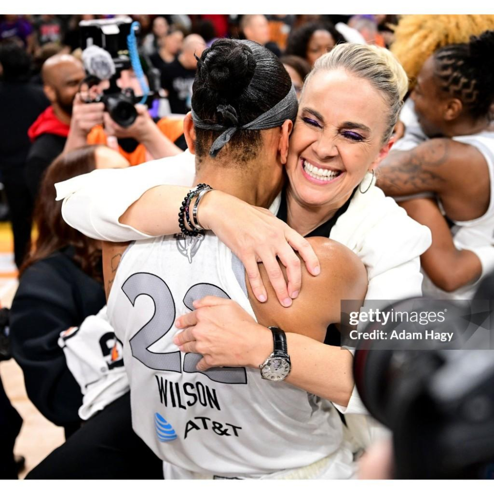 (全新現貨) Nike WNBA 拉斯維加斯王牌 A＇ja Wilson 2025 女英雄版 背號短T (Sz. M)-細節圖4