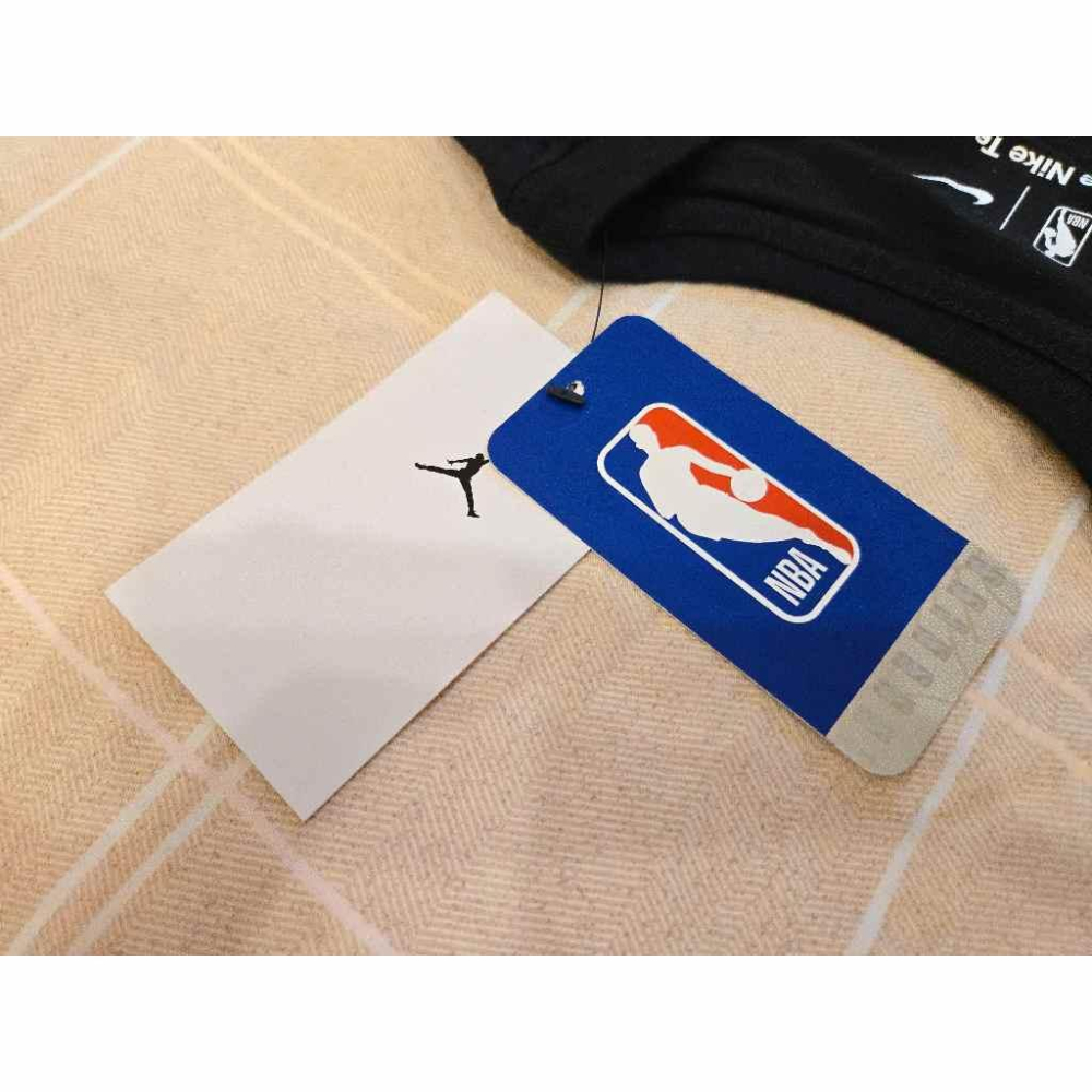 (全新現貨) Nike NBA 猶他爵士 Lauri Markkanen 25/26 宣告版 背號短T (Sz. M)-細節圖8