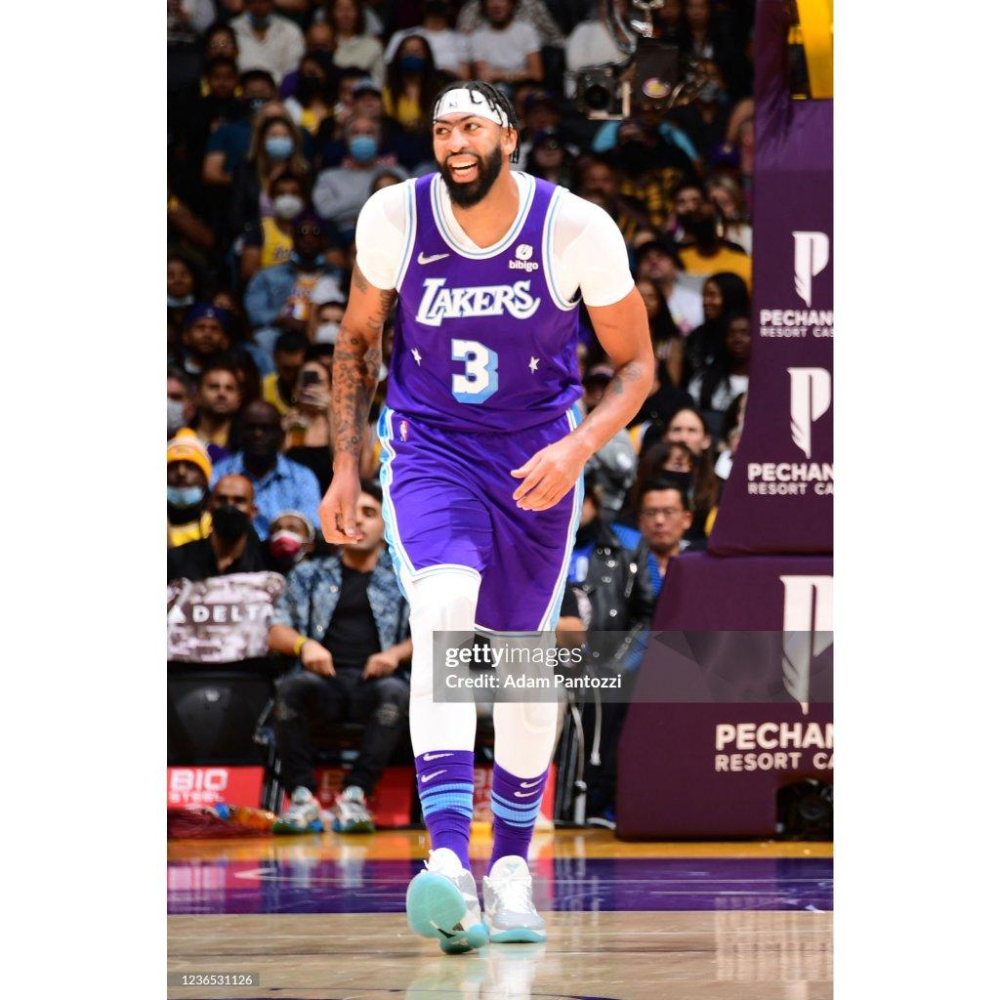 (出清特價) Nike NBA 洛杉磯湖人 Anthony Davis 21/22 城市版 背號短T (Sz. M)-細節圖3