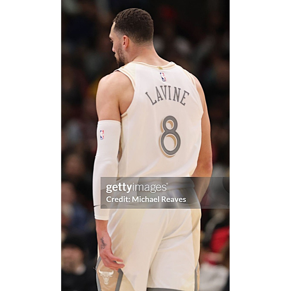 (唯一一件) Nike NBA 芝加哥公牛 Zach LaVine 24/25 城市版 背號短T (Sz. M)-細節圖4