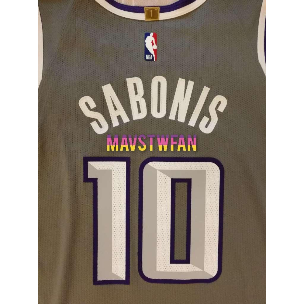 (出清特價) Nike Domantas Sabonis 國王 22/23 城市版 G底板球衣 (54+4，原生贊助標)-細節圖4