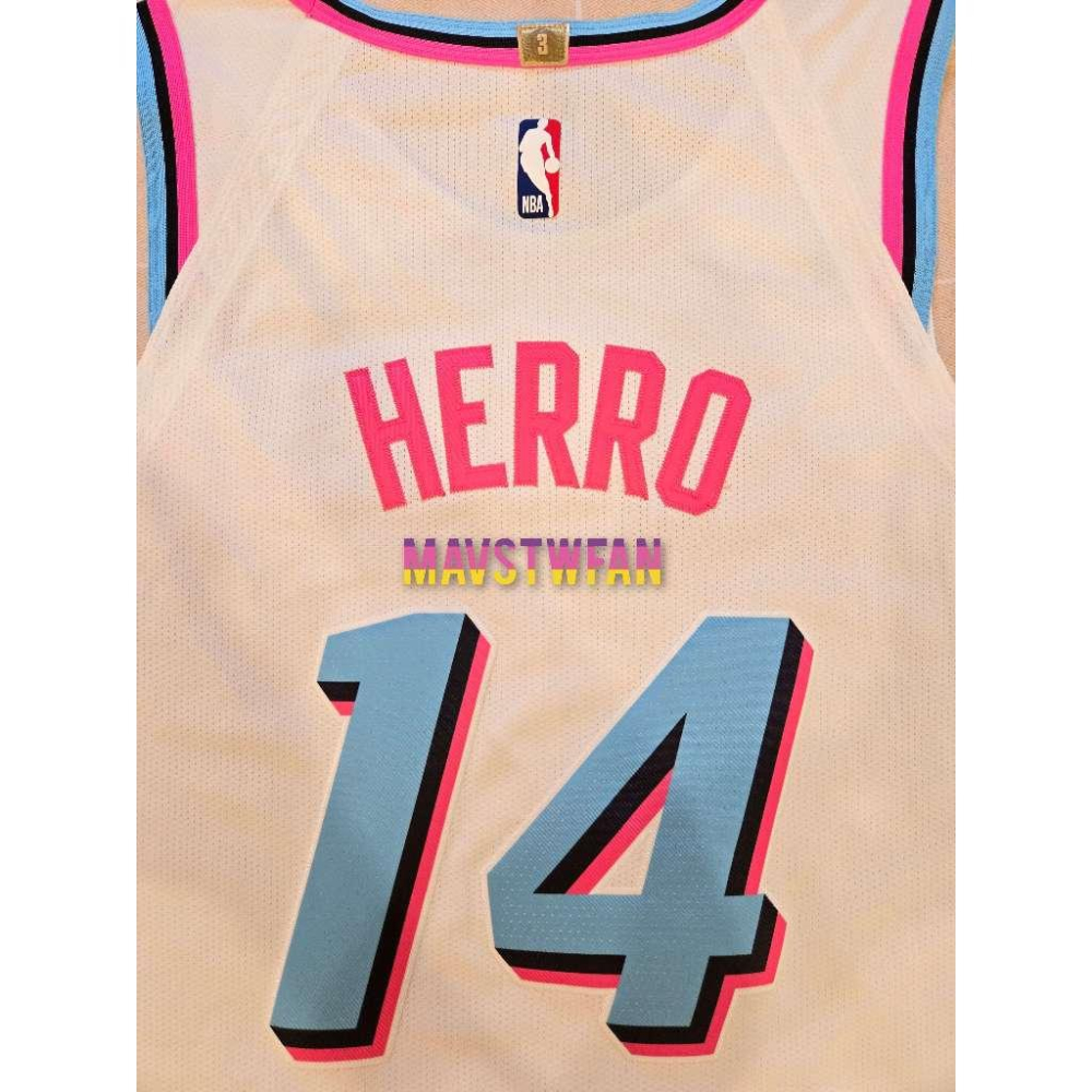 (出清特價) Nike Tyler Herro 熱火 24/25「白南灣」城市版 AU 球衣 (L 48，原生贊助標)-細節圖4