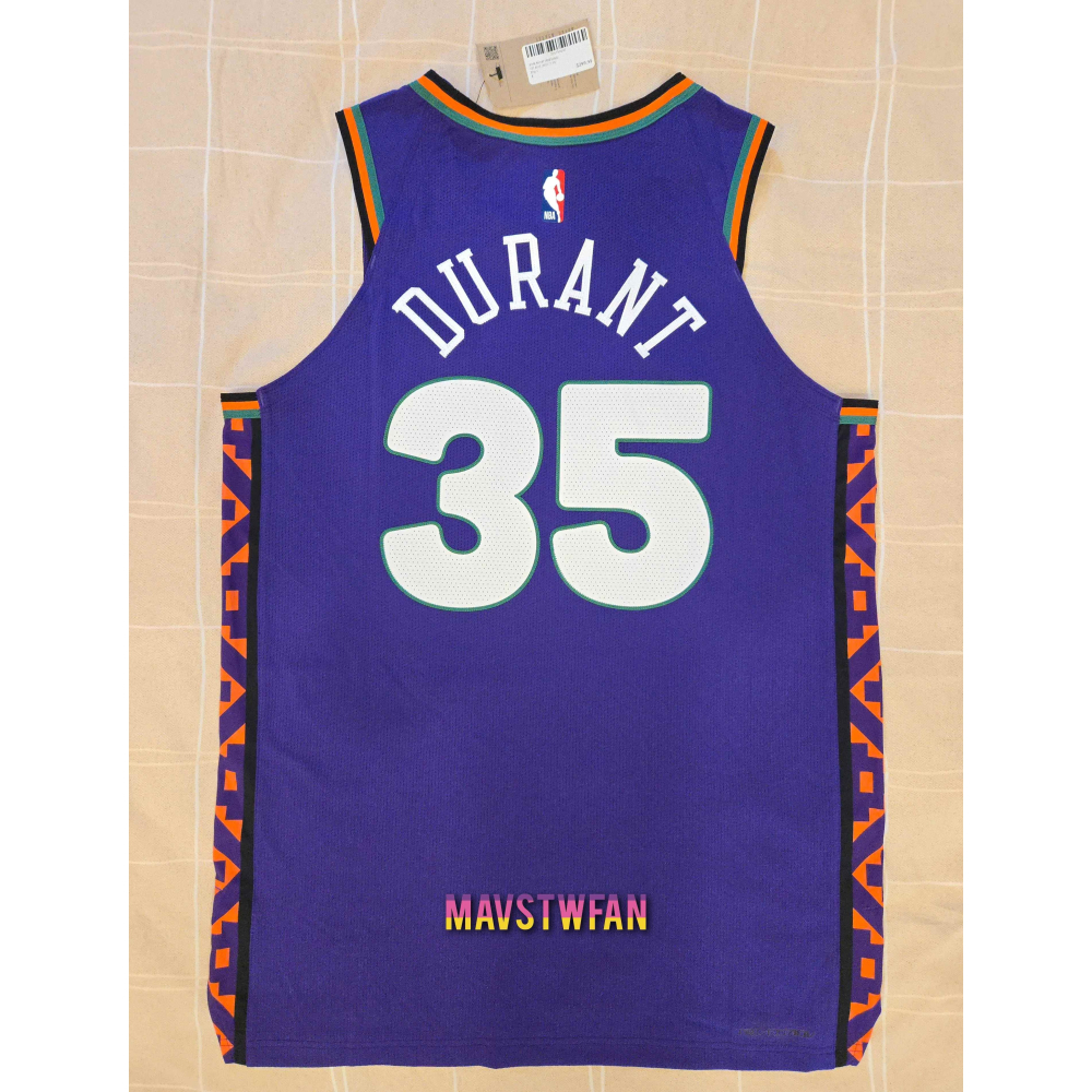 (新鮮現貨) Nike Kevin Durant 太陽 24/25 城市版 AU 球衣 (L 48，場館限定原生贊助標)-細節圖2