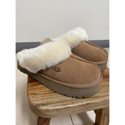 全新 正品 UGG 毛毛拖鞋