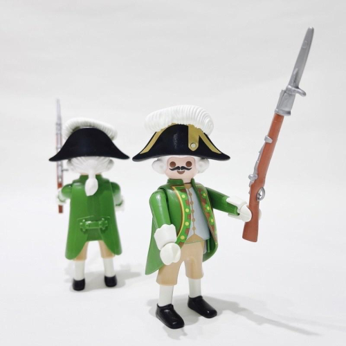 2020 Playmobil 人偶包17代 70242 海軍 刺槍 海軍帽 羽毛頭飾 白色袖套 綠色長背心