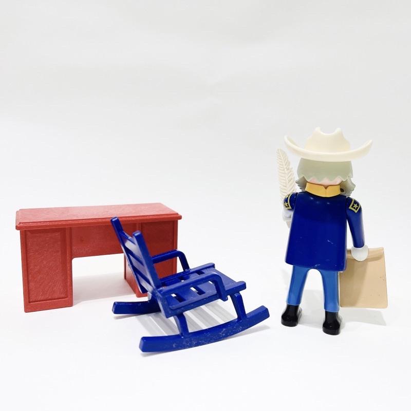 Playmobil 摩比 西部牛仔 美國軍官 紅色辦公桌 藍色搖椅 牛仔帽 文件 羽毛筆 大鬍子 軍服-細節圖2