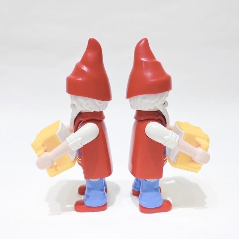 2018 Playmobil 人偶包15代 70025 手風琴地精 小矮人 白鬍子 紅色V領 紅格子上衣-細節圖2