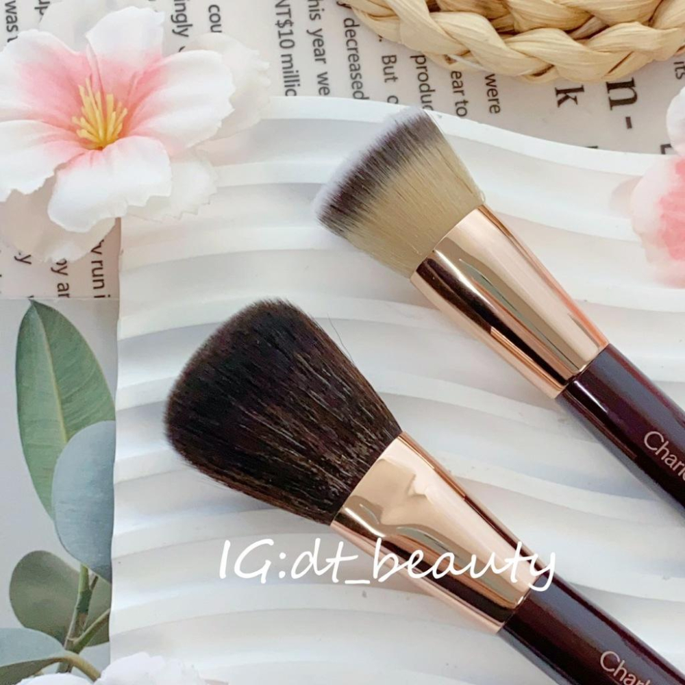 Charlotte Tilbury 刷具 腮紅刷 散粉刷 小刷具 攜帶刷具 刷 粉底刷 化妝刷具 上妝刷具 CT-細節圖2