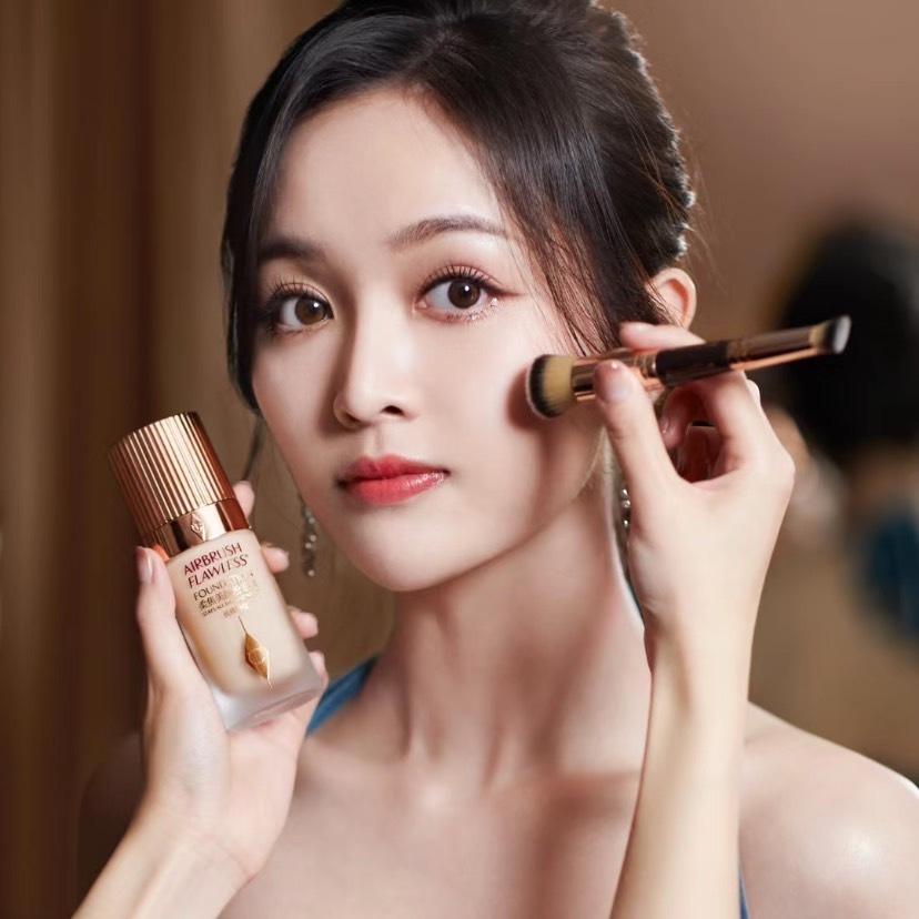 Charlotte Tilbury 刷具 腮紅刷 散粉刷 小刷具 攜帶刷具 刷 粉底刷 化妝刷具 上妝刷具 CT-細節圖3