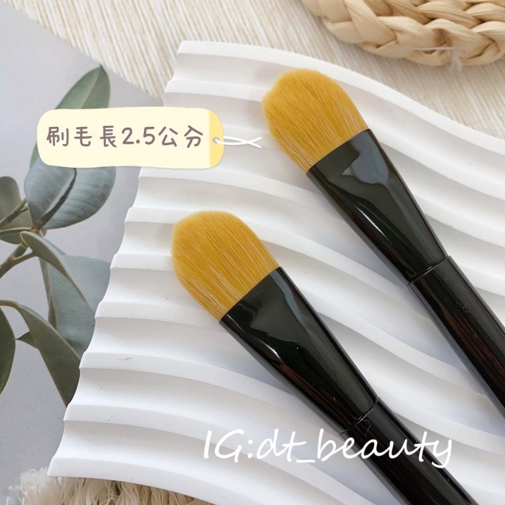 Giorgio armani 粉底刷 刷具 刷子 黑色刷具 Giorgio刷具 Giorgio粉底刷 化妝刷具 刷-細節圖5
